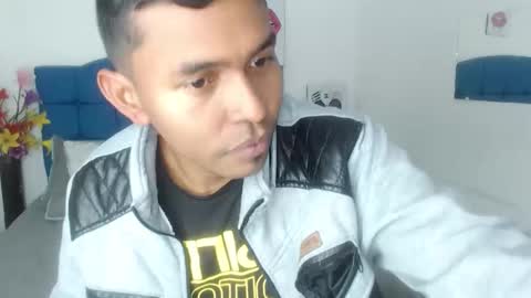 adam_morgan2 online show from November 8, 2:37 am