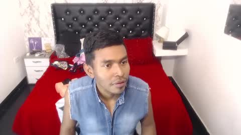 adam_morgan2 online show from September 20, 5:18 am