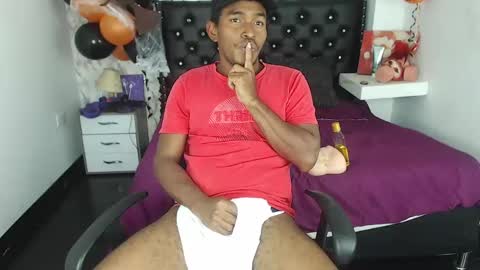 adam_morgan2 online show from October 17, 6:28 am