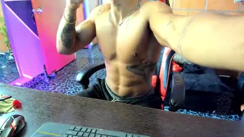 Snapshot of adam_valencia chatting on February 23, 2:54 pm Adam Valencia online show from February 23, 2:54 pm