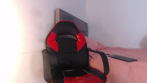 jhoan online show from April 10, 5:58 am