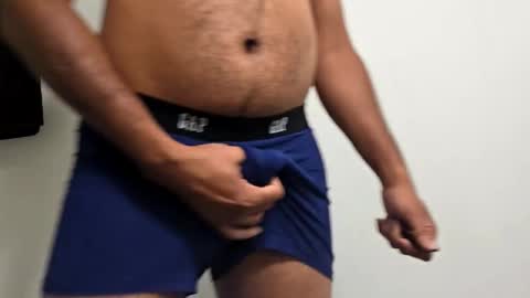 adamkapasi7 online show from September 29, 4:44 am