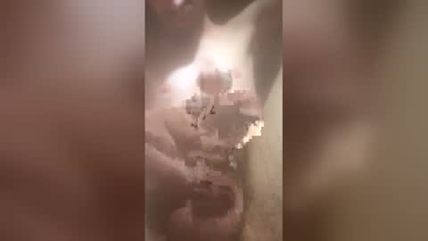 adamlwinsone2 online show from May 5, 10:54 pm