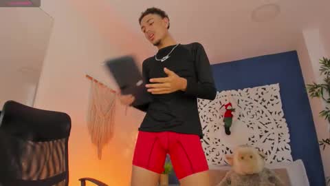 adonis_wb online show from November 21, 2:32 am