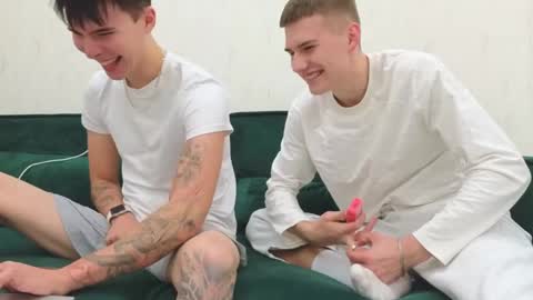 Mark online show from April 6, 12:50 pm