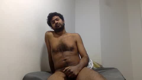 aggaggs online show from December 3, 7:36 am