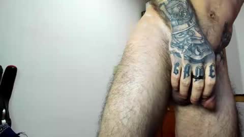 Agustin online show from February 18, 7:10 pm