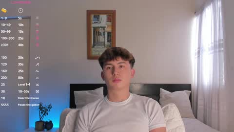 Snapshot of aidan_hale chatting on December 17, 8:21 pm A H online show from December 17, 8:21 pm