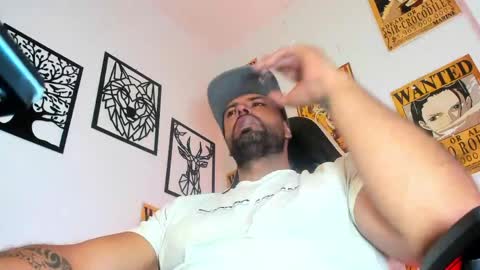 Aiden Brites online show from April 17, 12:35 am