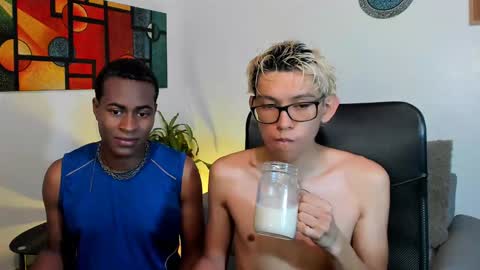 Alan and Criss - WE JUST FRIENDS WITH BENEFITS BOTH VERS online show from January 10, 12:27 am