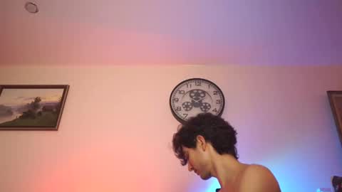 idenavarre online show from February 24, 9:31 pm