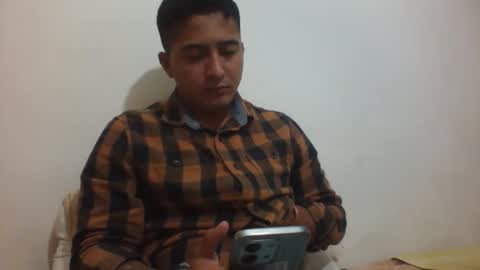 alanj998 online show from April 1, 5:42 am