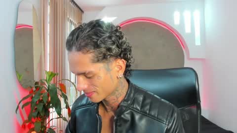 alan online show from February 7, 12:39 pm