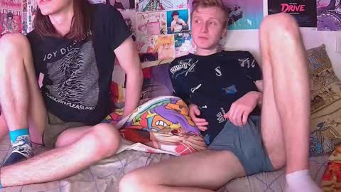 Albert You can ------------ support me at  online show from December 14, 7:43 pm