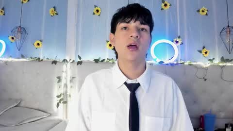 ale_aurarashi online show from November 8, 9:12 am