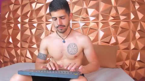 Alejo  online show from December 3, 8:48 pm