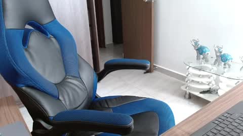 David online show from April 3, 3:20 pm