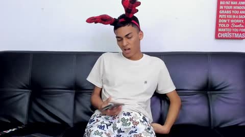 alejo peverell online show from December 9, 6:41 pm