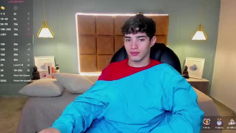 ALejoo Saenz online show from October 4, 3:55 am