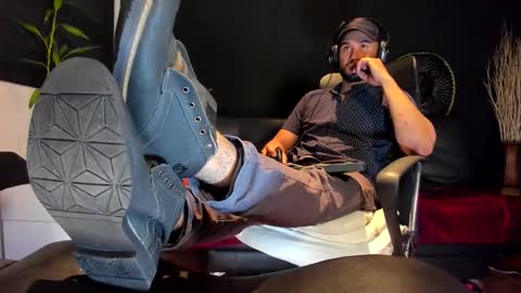 ALESSANDRO  WYE online show from October 23, 2:15 am