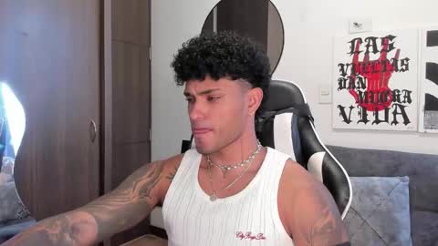 Alessandro Vanni online show from December 19, 2:36 pm