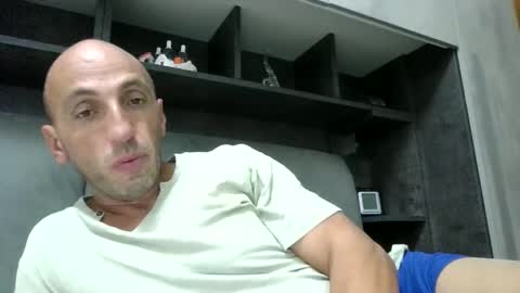 Snapshot of alex120475 chatting on September 26, 10:07 pm alex120475 online show from September 26, 10:07 pm