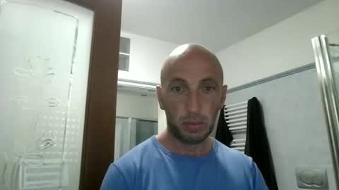 alex120475 online show from April 17, 7:44 am