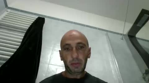 Snapshot of alex120475 chatting on October 15, 8:11 am alex120475 online show from October 15, 8:11 am