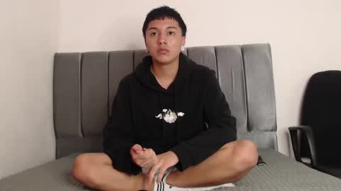 Snapshot of alex__lover chatting on March 1, 1:43 am Owen online show from March 1, 1:43 am