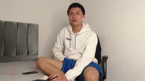 Snapshot of alex__lover chatting on January 23, 1:41 am Owen online show from January 23, 1:41 am