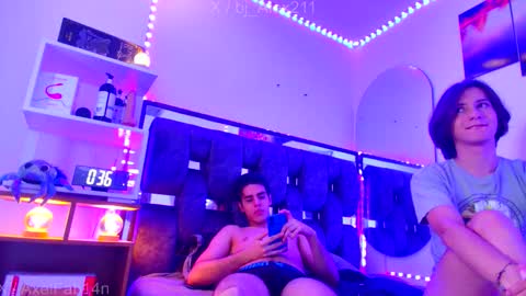 sneider online show from November 20, 9:02 pm