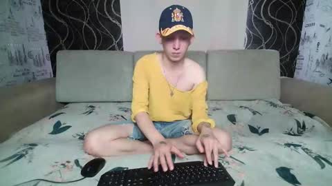 Snapshot of alex_foxy_man chatting on October 3, 9:03 am Alex online show from October 3, 9:03 am