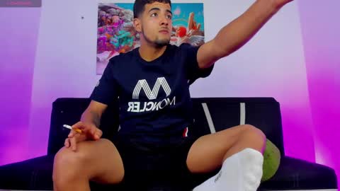 i am Alex online show from February 19, 12:57 am