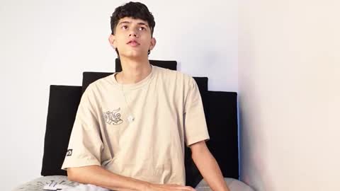 alex_mark_ online show from November 5, 7:27 pm