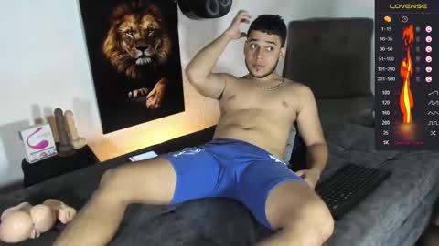 Alex Woll online show from January 27, 8:49 pm