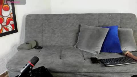 Alex Woll online show from February 25, 6:20 pm