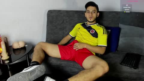 Alex Woll online show from September 12, 4:34 am