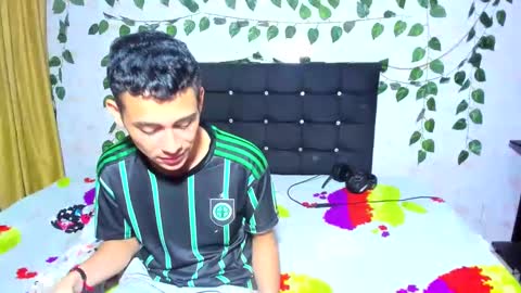 alexander and xiao online show from December 9, 2:02 am