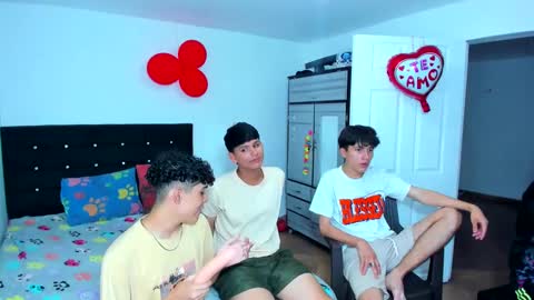 alexander and xiao online show from February 21, 10:48 pm