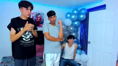 alexander and xiao online show from March 11, 9:37 pm