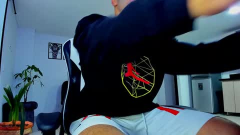 Snapshot of alexander_collin_ chatting on February 4, 12:44 pm Alex Collin online show from February 4, 12:44 pm