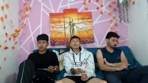 chicos hot online show from October 11, 1:59 pm