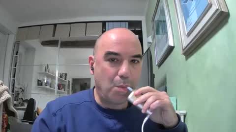 Snapshot of alexct77 chatting on March 7, 6:43 pm alexct77 online show from March 7, 6:43 pm