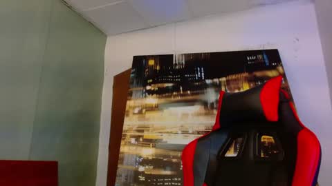 alexgiraldo__ online show from July 29, 2:49 pm