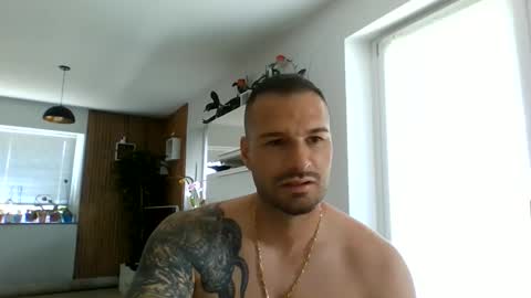 rey ale84 online show from May 25, 11:16 am