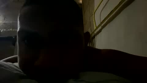 alexis1051815 online show from May 17, 6:48 pm