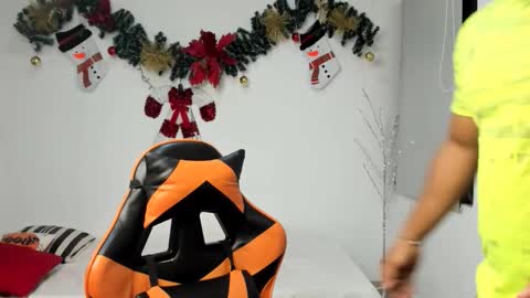 ALEXJ BLACK online show from February 5, 11:06 am