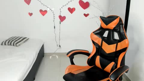 ALEXJ BLACK online show from February 15, 11:18 am