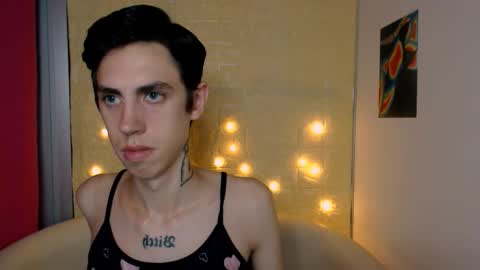 alexnaughty14 online show from September 24, 8:02 am