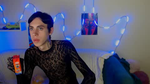 alexnaughty14 online show from October 5, 10:19 am